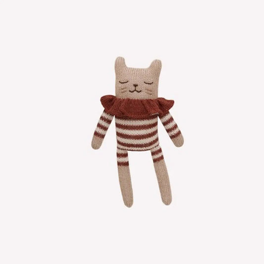 Gatito Burdeos