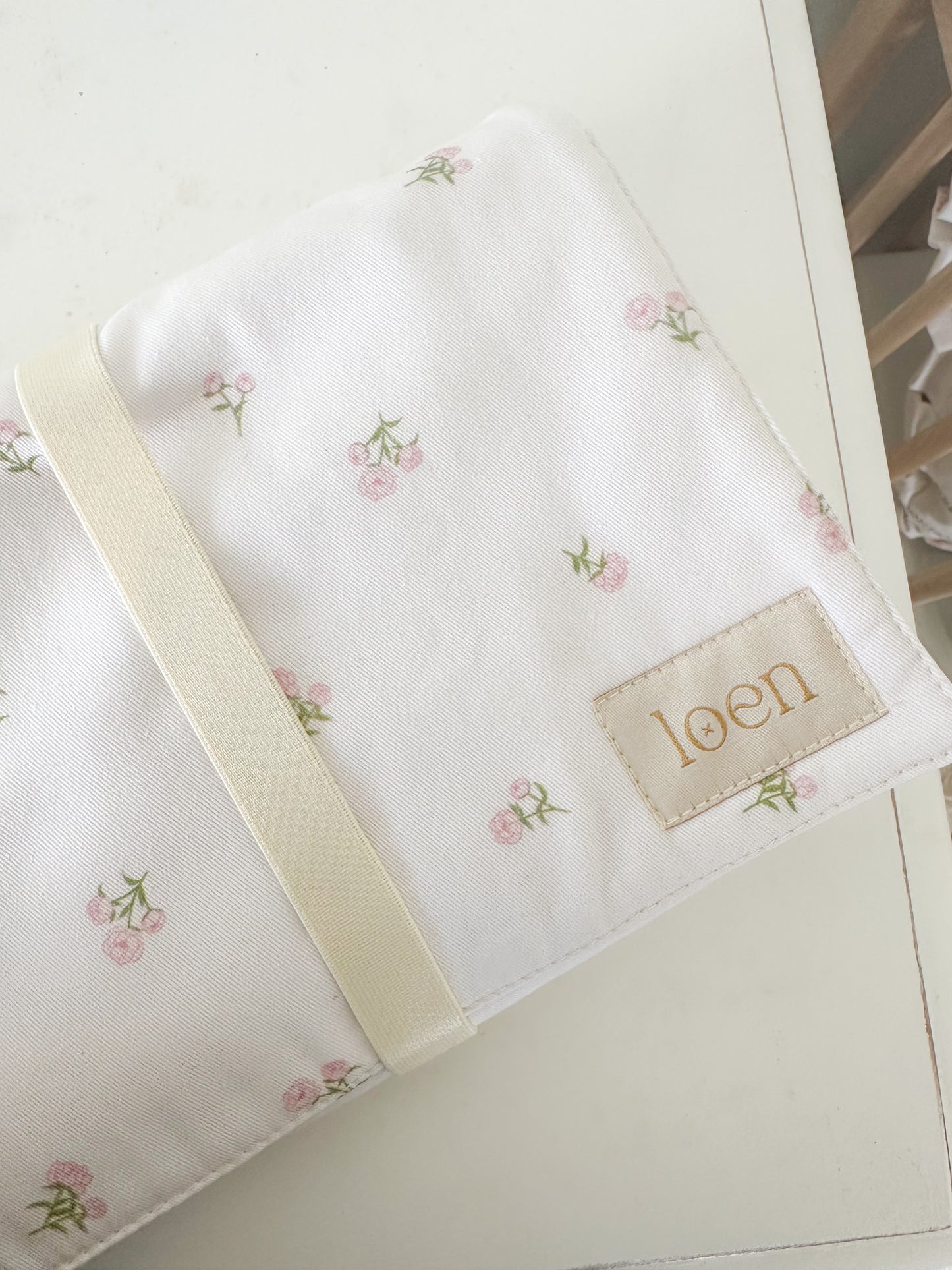 Mudador Portátil – Peonias Beige